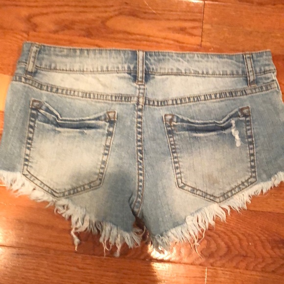 Billabong jean shorts - Picture 2 of 2